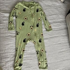 Kyte Baby zippered onesie pajamas 12 - 18 months - avocado print